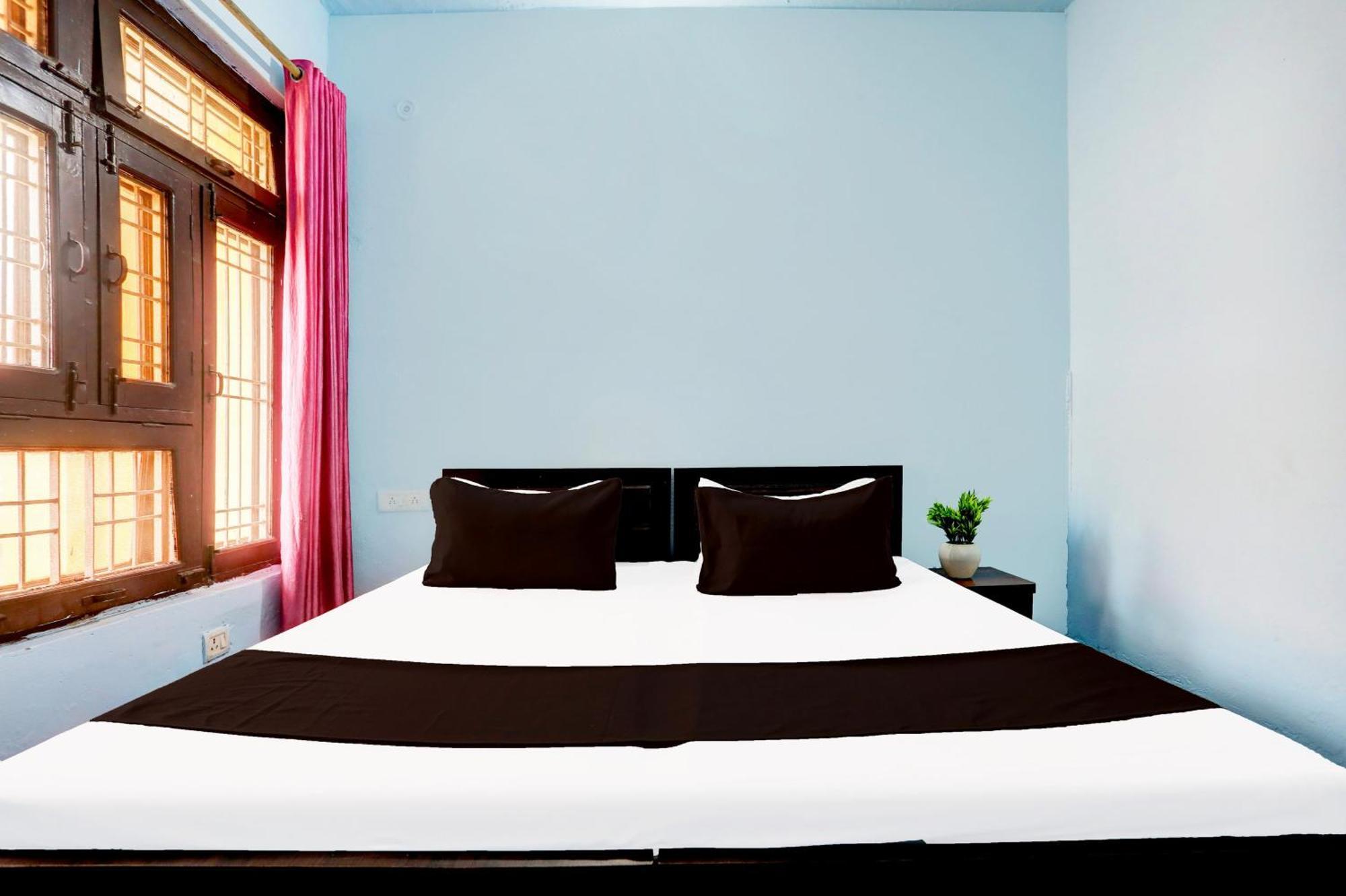 Spot On New Diamond Guest House Rudrapur Zewnętrze zdjęcie