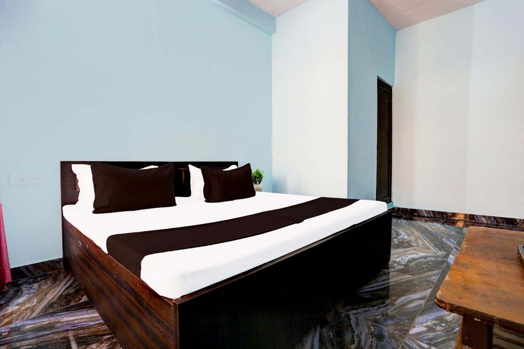 Spot On New Diamond Guest House Rudrapur Zewnętrze zdjęcie